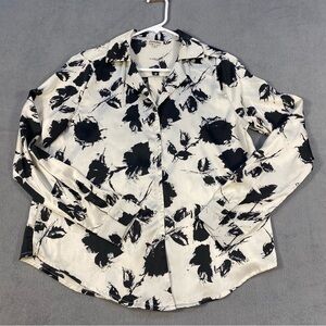 Camellia Women’s Black and White Floral Button-Up Shirt, Long Sleeves, size S